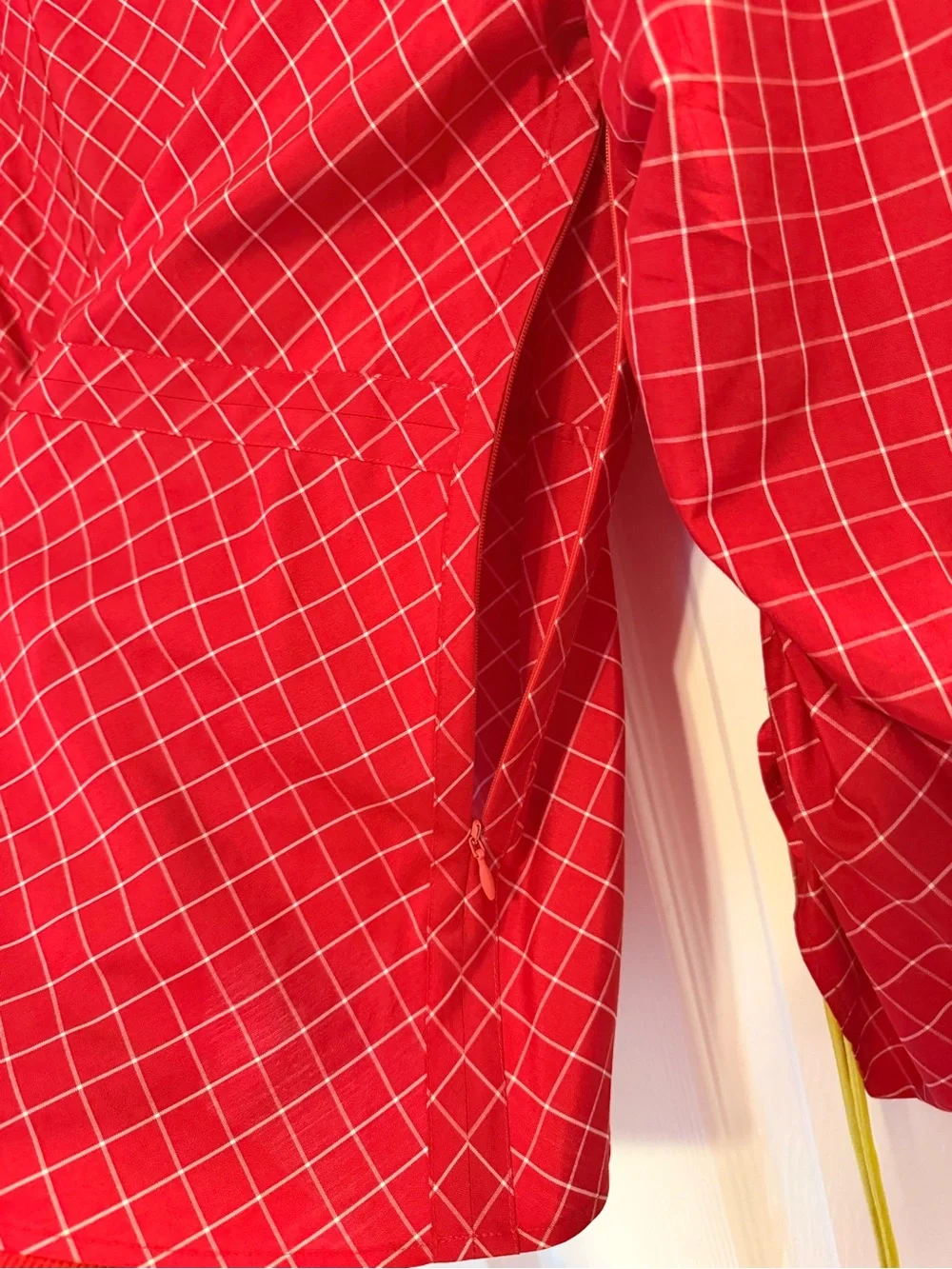 Tory Burch 100% Silk Red Windowpane Ruched Drawstring Blouse Size 4 long sleeve